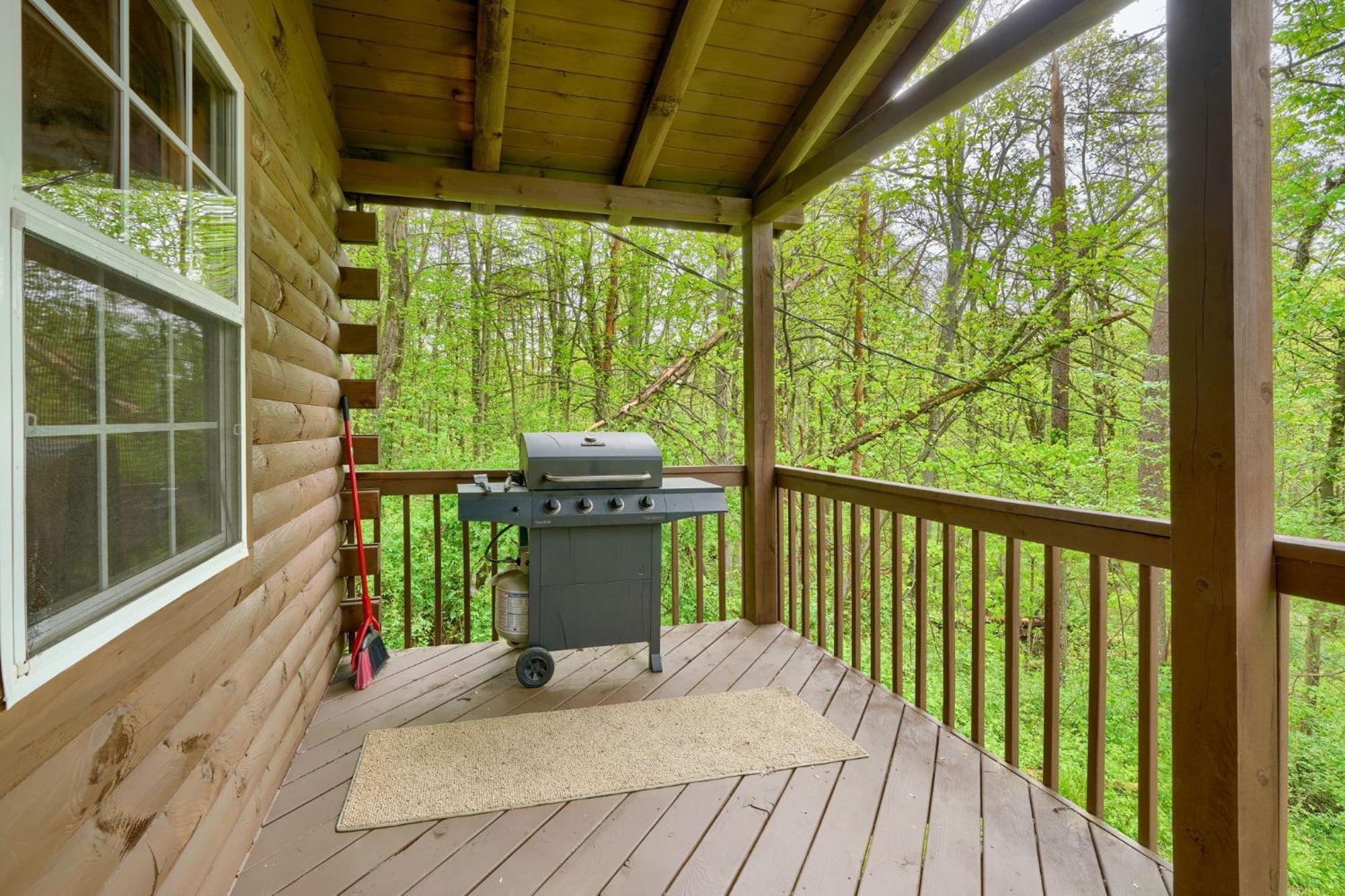 Blue Rose Cabins - Rosebud Cabin Лоуган Екстериор снимка